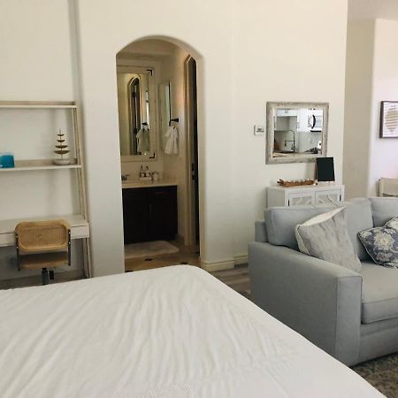 Beautiful Private Casita/Guesthouse W/ Kitchen, Access To Pool/Spa Goodyear Ngoại thất bức ảnh