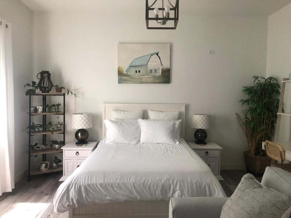 Beautiful Private Casita/Guesthouse W/ Kitchen, Access To Pool/Spa Goodyear Ngoại thất bức ảnh